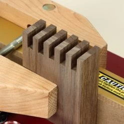 INCRA I-Box Jig For Box Joints -Tormek Store 33973e20 77c3 46fa b5b6 c5cda5c96506 57340.1712045690