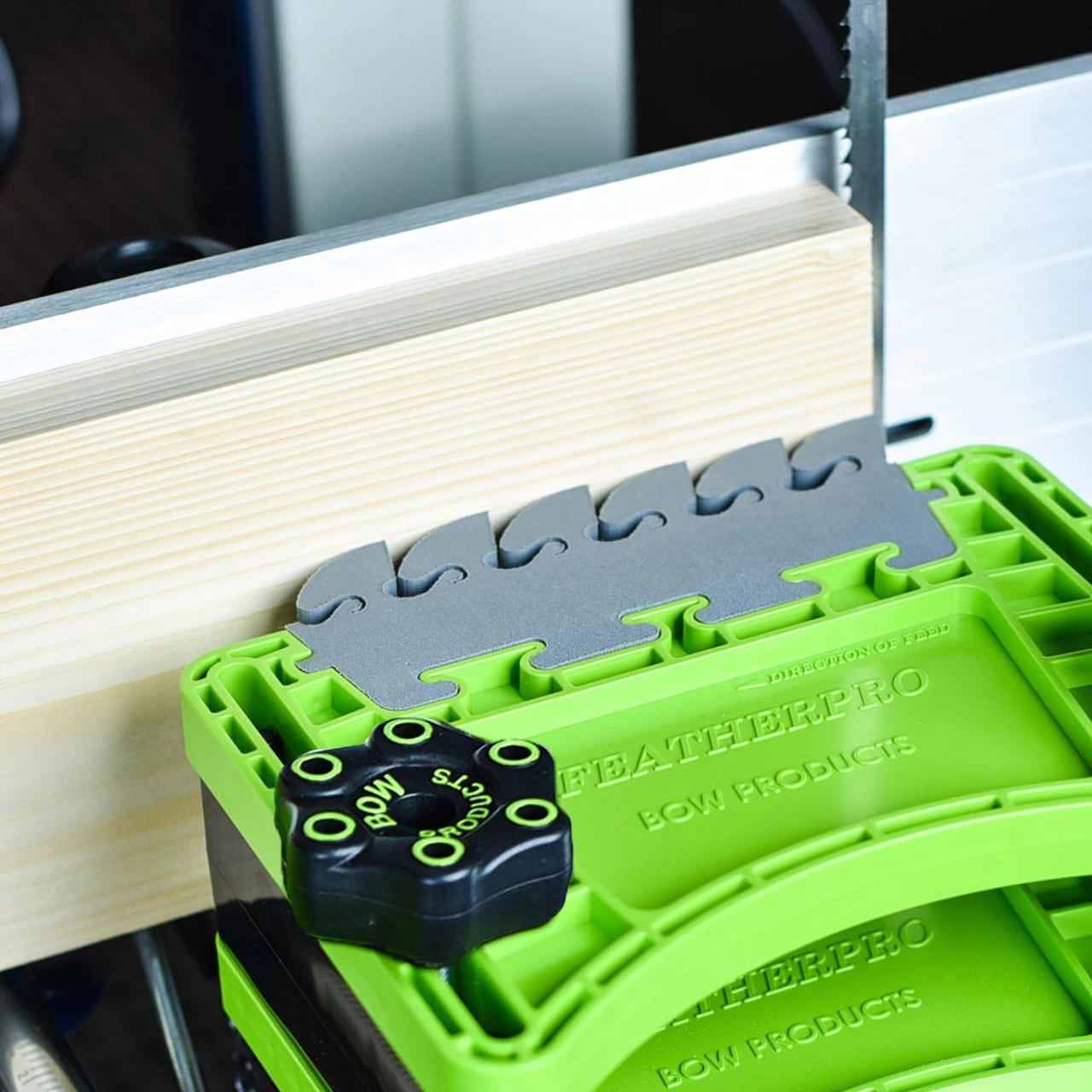 Bow Products FeatherPro UltraFlex Feathers (2 Pack) 4 Bow Products FeatherPro UltraFlex Feathers (2 Pack) - Image 2