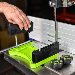 Bow Products FeatherDUO Featherboard -Tormek Store a041ba69 f8d3 43bd 8946 3d39e3b3e36c 25926.1715178313